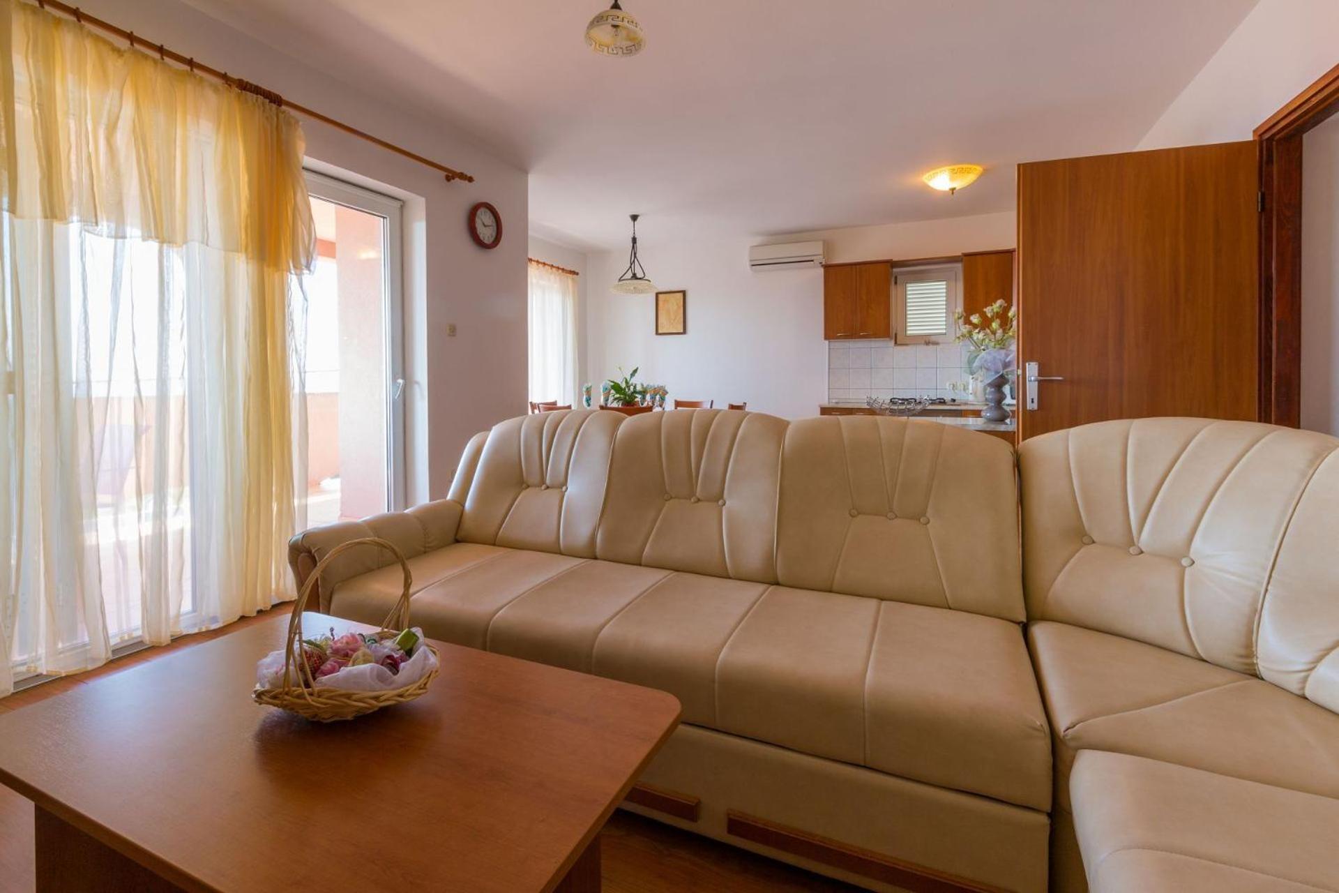 Apartments Tomica Novi Vinodolski Luaran gambar